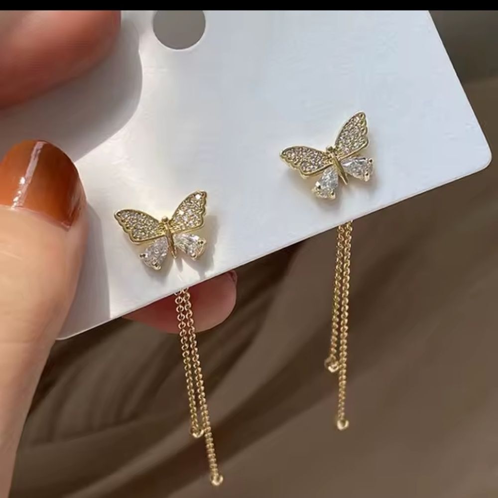 Elegant Gold Butterfly Earrings